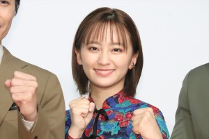 岡田結実、映画『私はいったい、何と闘っているのか』公開記念舞台あいさつに登場