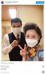 佐々木希、高嶋政宏との2SHOT　※「佐々木希」インスタグラム