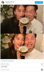 近藤千尋、夫・太田博久と6回目の結婚記念日　※「近藤千尋」インスタグラム