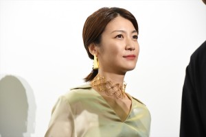 映画『由宇子の天秤』舞台あいさつに登場した瀧内公美