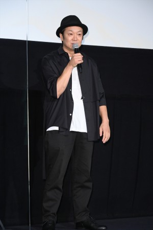 映画『空白』初日舞台あいさつに登場した吉田恵輔監督