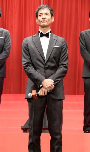 映画『マスカレード・ナイト』完成披露試写会に登場した沢村一樹