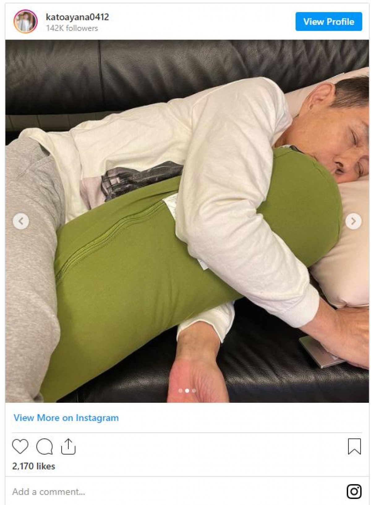 加藤茶、抱き枕かかえグッスリ　妻・綾菜撮影の“寝顔”に「かわいい」の声