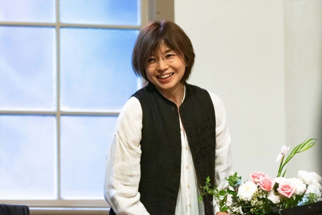 ドラマ『正義の天秤』冨野静子役で出演する山口智子の場面写真