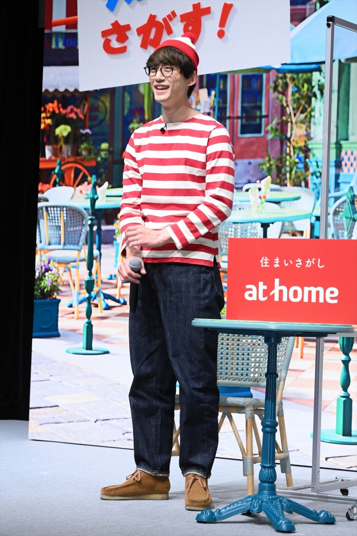 坂口健太郎「まさかウォーリーになれるとは」 古川琴音とキュートなコスプレ披露
