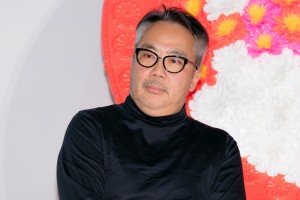 映画『私はいったい、何と闘っているのか』完成披露上映会に登場した李闘士男監督