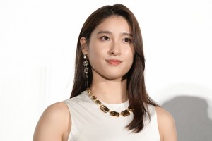 映画『アイの歌声を聴かせて』公開初日舞台あいさつに登場した土屋太鳳