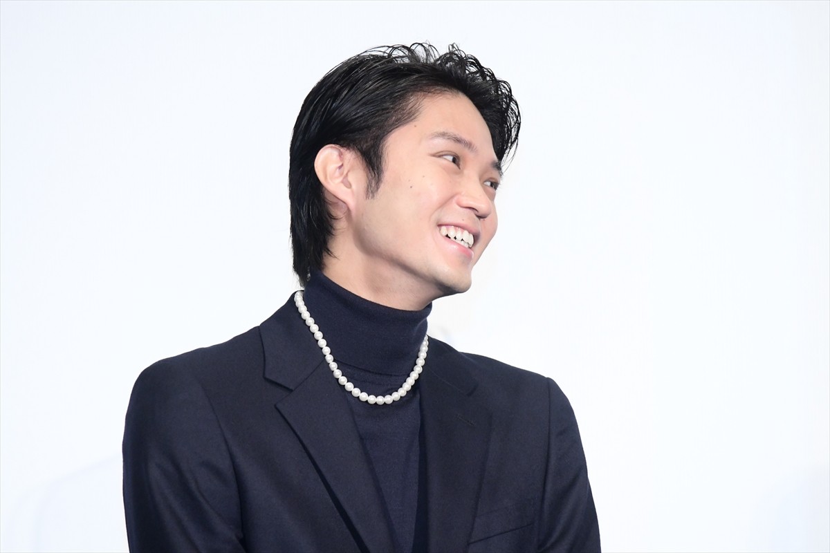 西島秀俊、内野聖陽の紫綬褒章に笑顔「恋人役としてすごくうれしい」　ドラマ続編も熱望