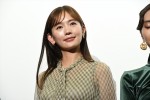 中村ゆり、映画『愛のまなざしを』公開記念舞台あいさつに登場