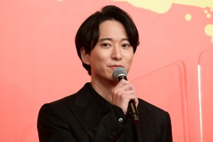 『あなたの番です 劇場版』完成報告会に登場した浅香航大