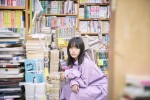 南沙良カレンダー『SARA MINAMI 2022 CALENDAR』デスクカレンダー使用カット