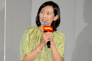 木村多江、『あなたの番です 劇場版』初日舞台あいさつに登場