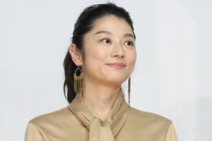 小池栄子、映画『私はいったい、何と闘っているのか』公開記念舞台あいさつに登場