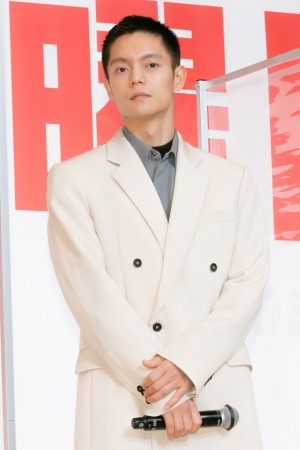 映画『決戦は日曜日』完成披露試写会に登場した窪田正孝