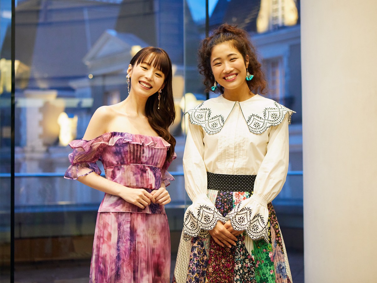 (左から)平野綾、斎藤瑠希