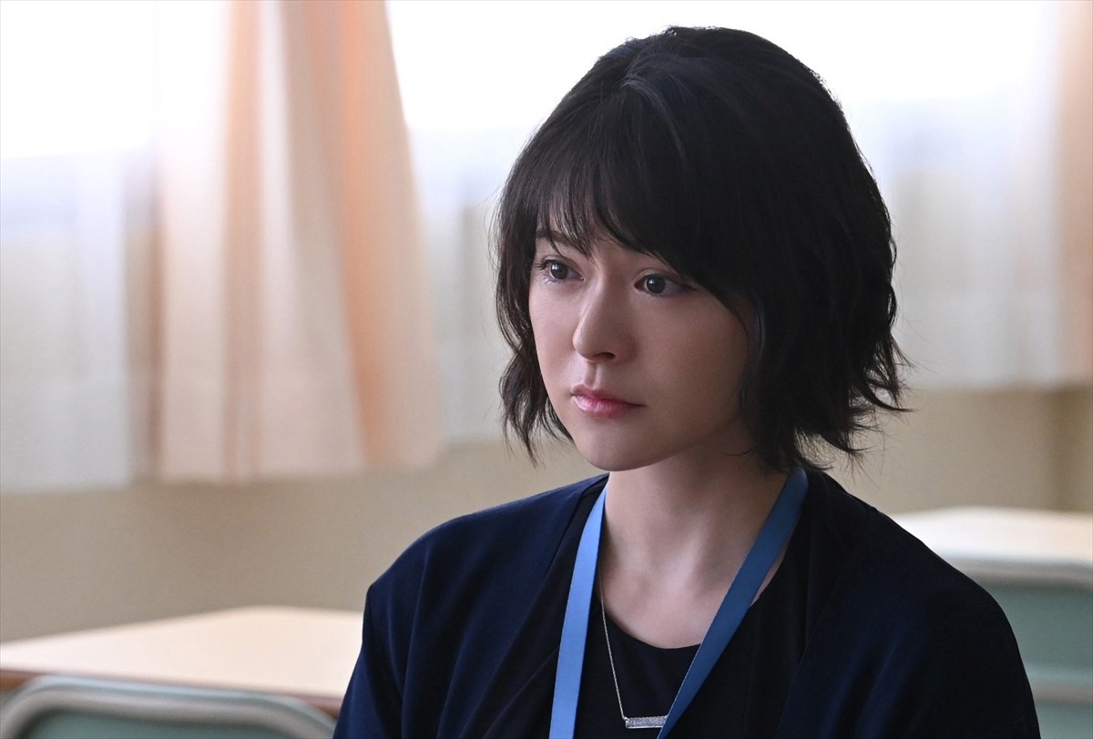 神尾楓珠、超自分ファーストな先生役　主演ドラマ『顔だけ先生』で貫地谷しほりと共演
