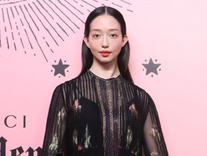 「Gucci Garden Archetypes」展 フォトコールに登場した松島花
