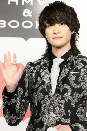 中山咲月、『無性愛』発売記念取材会に登場