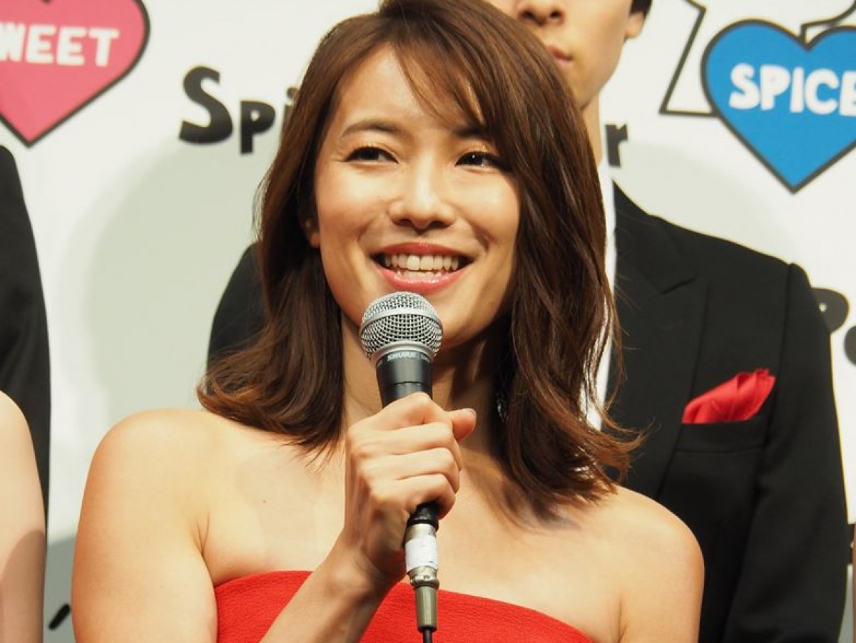 内山理名がヘアカット「こんなに短いのは何年振りだろう！」“切りっぱなしボブ”に反響