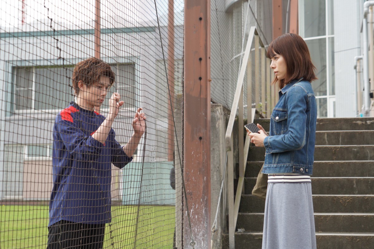 『真犯人フラグ』第3話　“凌介”西島秀俊の前に現れた“一星”佐野勇斗――敵か味方か？