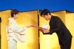 『京都国際映画祭2021授賞式』でアンバサダーを務めた倉科カナと三船敏郎賞を受賞した桐谷健太