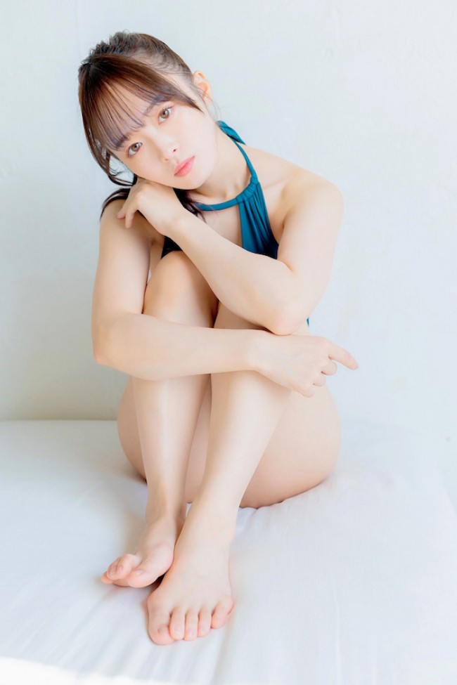 優希クロエ、「別冊ヤングチャンピオン」(秋田書店)センターグラビアに登場