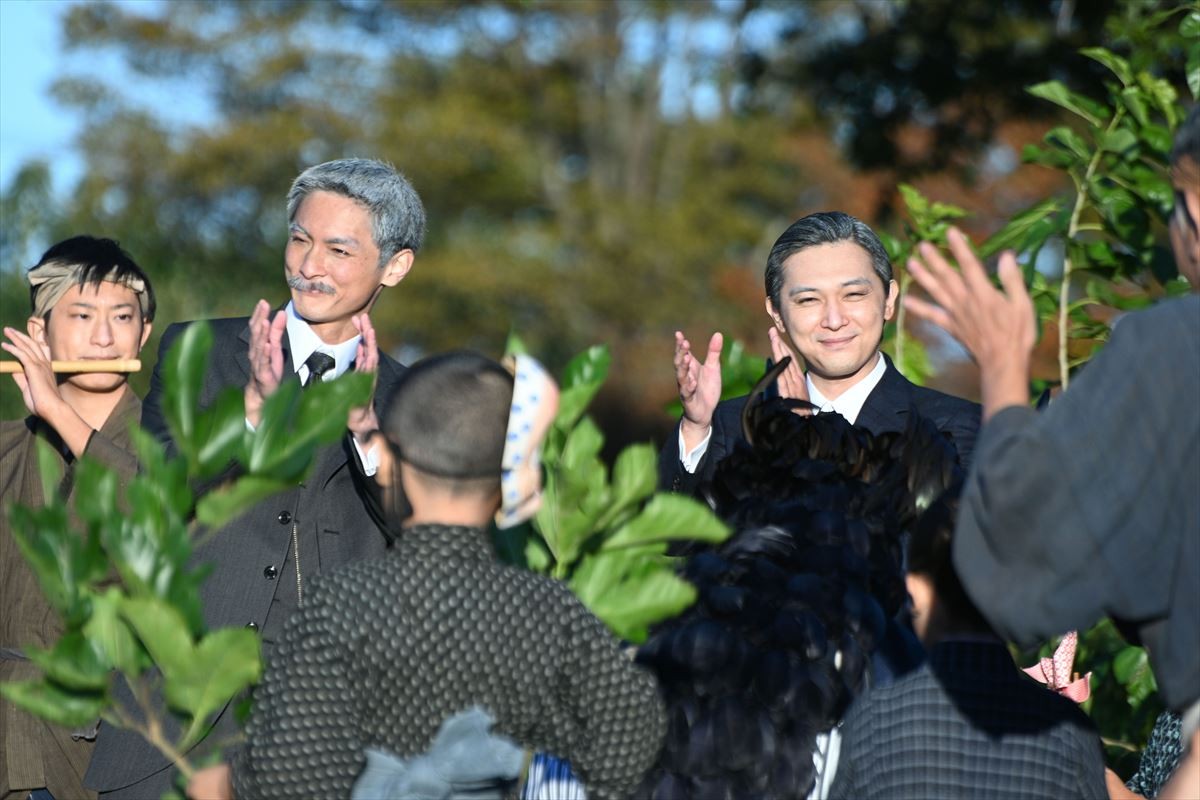 『青天を衝け』“慶喜”草なぎ剛「快なりじゃ！」“栄一”吉沢亮との最後のやり取りに感動の声「最高の主従」