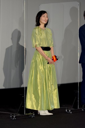 木村多江、『あなたの番です 劇場版』初日舞台あいさつに登場