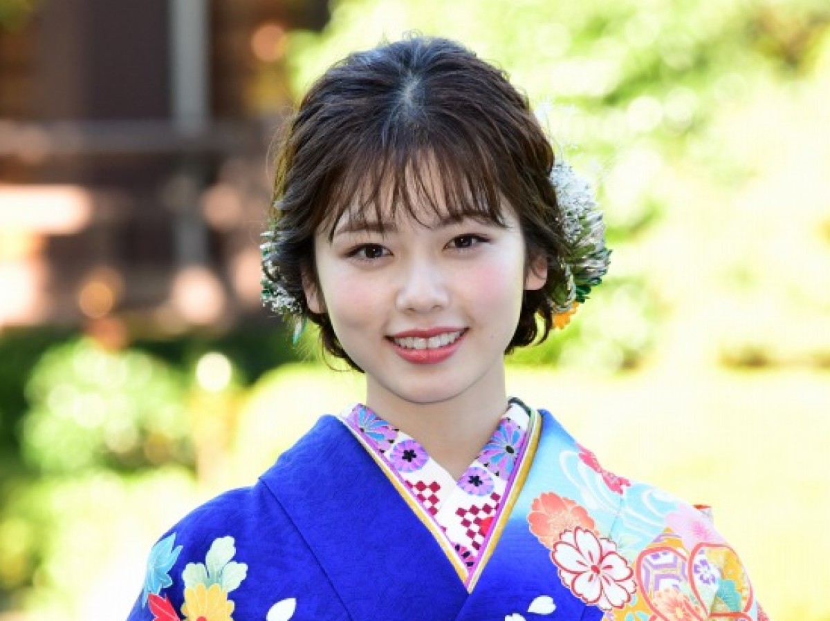 小芝風花、一面まっ黄色！レモンに埋もれた姿に反響「ザテレビジョンの表紙のオファーが来る！」