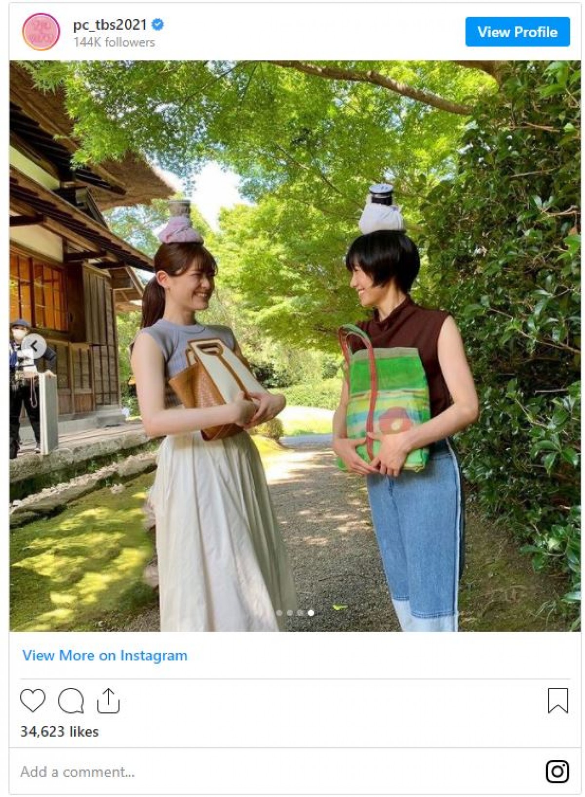 二階堂ふみ＆松村沙友理、頭に“氷のう”　ほっこり2ショットに反響「可愛すぎる」