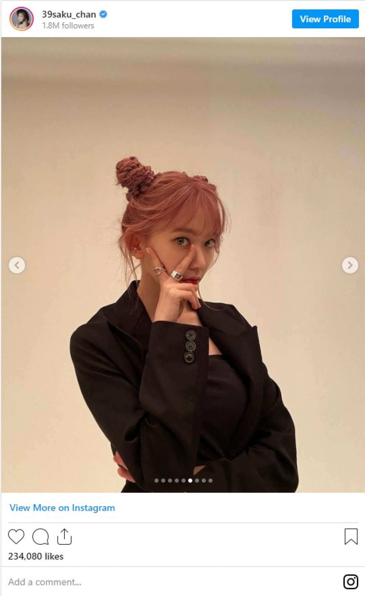 宮脇咲良、三つ編みツインテール姿披露に「可愛い」の声続々