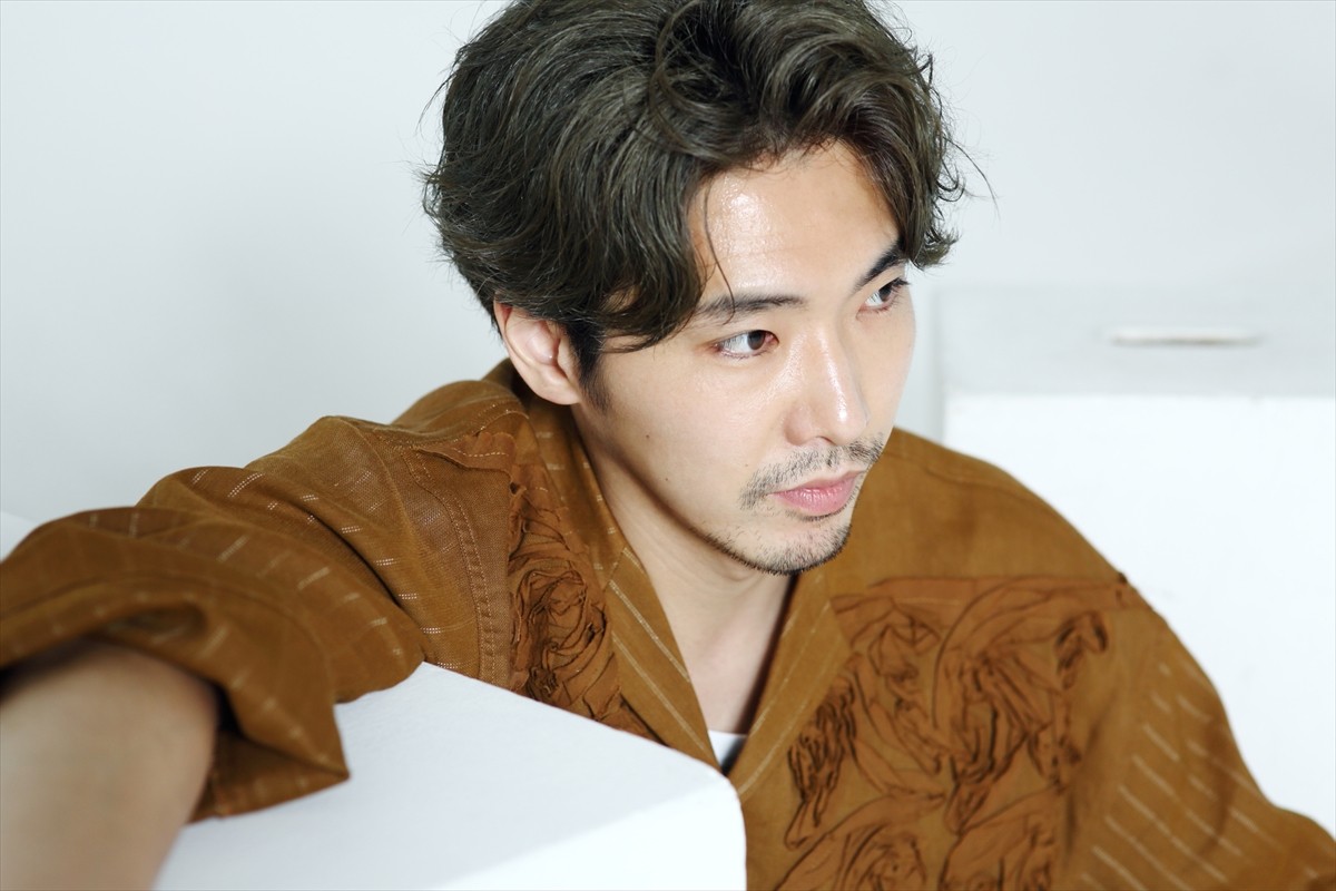 柄本佑、あふれ出る懐の深さと優しさ　結婚生活は「フラットに、無理なく、ゆったりと」