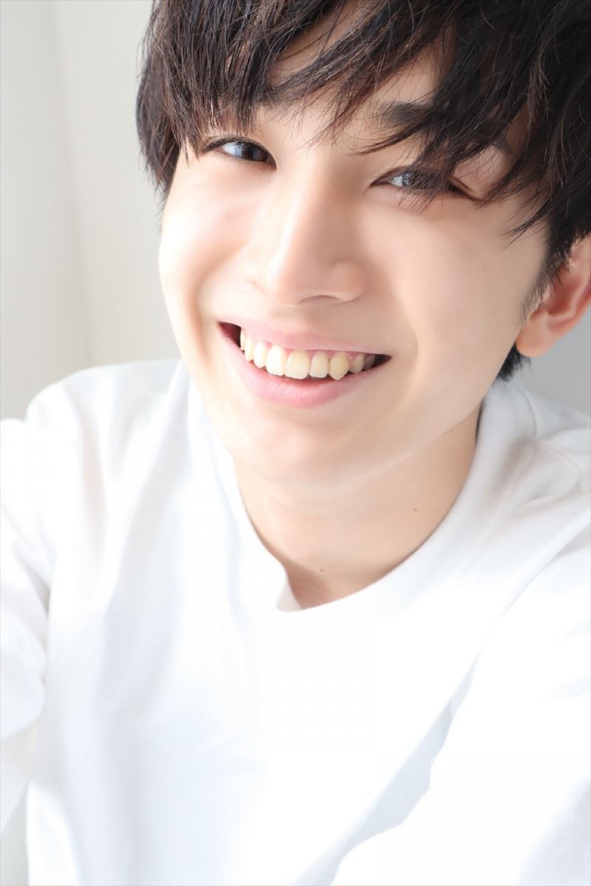 西島秀俊主演ドラマ『真犯人フラグ』　佐野勇斗、生駒里奈、柄本時生ら総勢30名超のキャストが大集結
