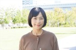 『スナック キズツキ』にゲスト出演する西田尚美