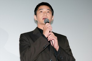 東出昌大、映画『草の響き』公開記念舞台あいさつに登場