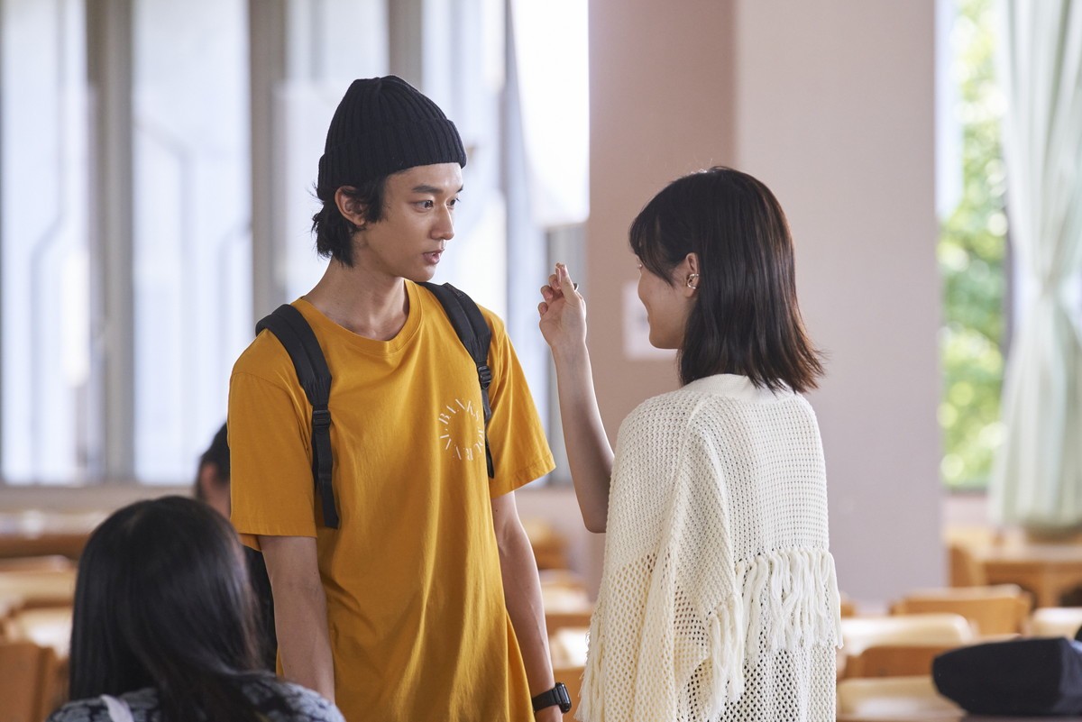 山下美月、「決め顔してたら後ろの子を撮ってた」自身の“じゃない方”エピソード告白