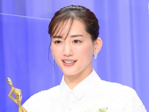 「東京ドラマアウォード 2021」授賞式に登場した綾瀬はるか