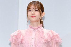 映画『ずっと独身でいるつもり？』完成披露試写会に登場した松村沙友理