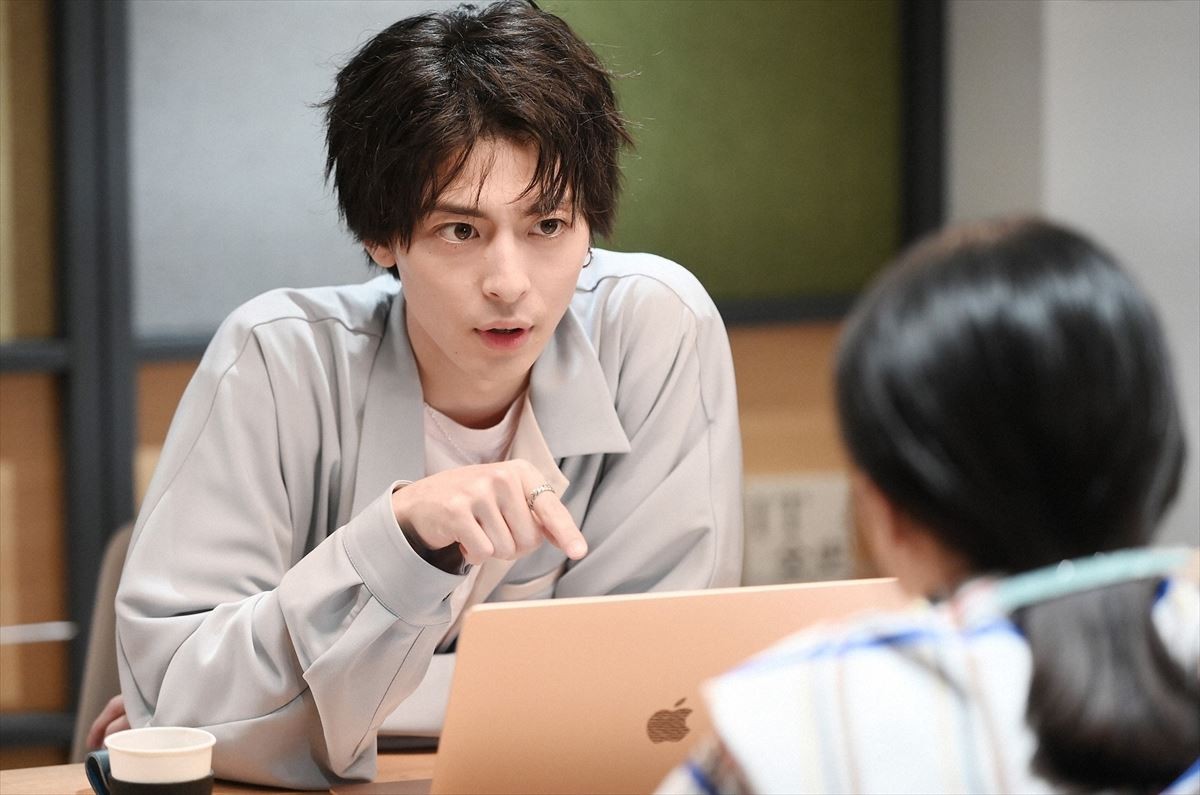 『婚姻届に判を捺しただけですが』第3話 “明葉”清野菜名、“百瀬”坂口健太郎の想い人を知りモヤモヤ