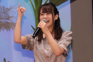 前田佳織里、映画『フラ・フラダンス』完成披露試写会に登場