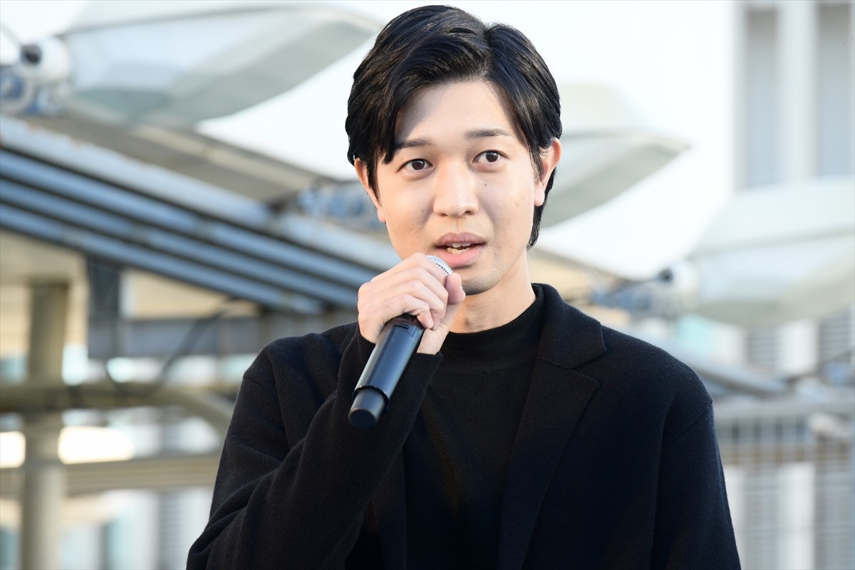岡田将生、薬丸翔との十数年ぶりの再共演に「本当にうれしかった」と笑顔