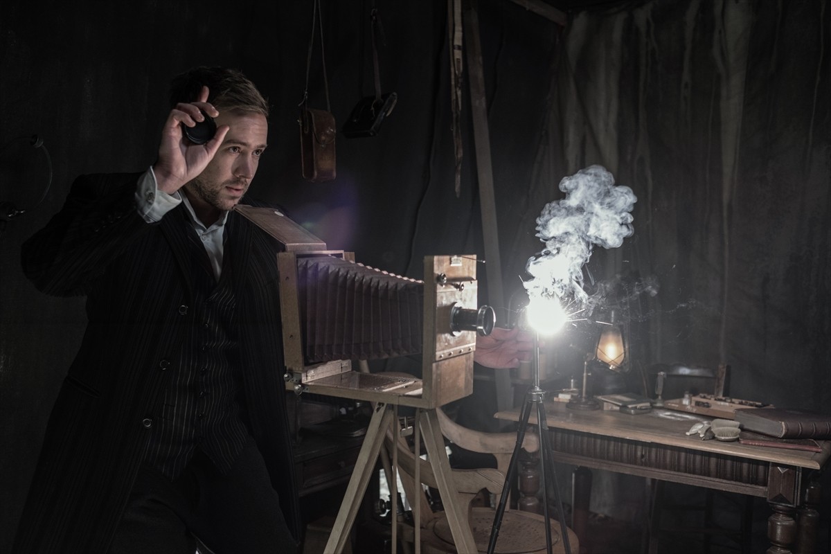 遺体写真家が少女とともに悪霊に立ち向かう！　アカデミー賞候補ホラー、公開決定