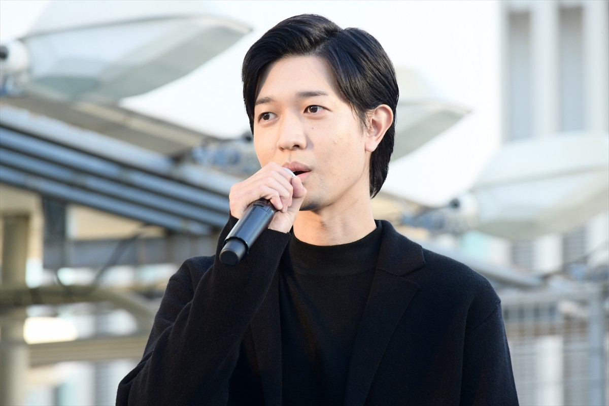 岡田将生、薬丸翔との十数年ぶりの再共演に「本当にうれしかった」と笑顔