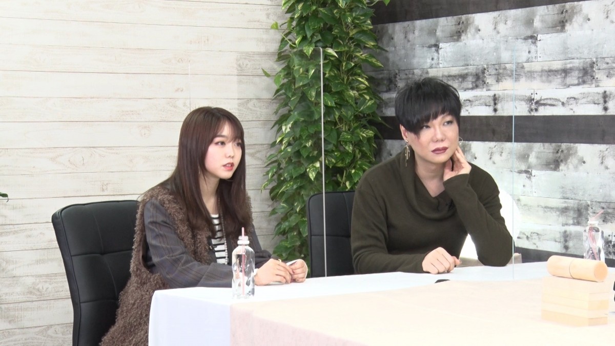 17日放送『突然ですが占ってもいいですか?2時間SP』に出演する峯岸みなみとミッツ・マングローブ