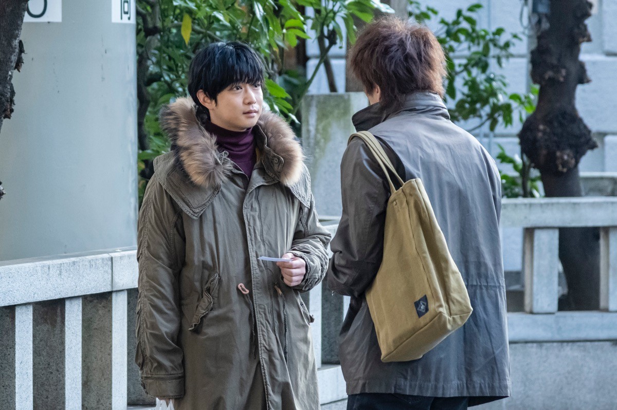 『アバランチ』車にひかれても立ち上がる！　綾野剛、怒とうのアクションに興奮の声