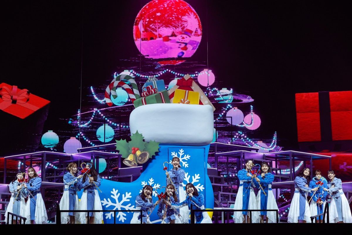 ＜ひなくり2021＞日向坂46、縦横無尽にファン“おひさま”の元へ　笑顔あふれるステージで魅了