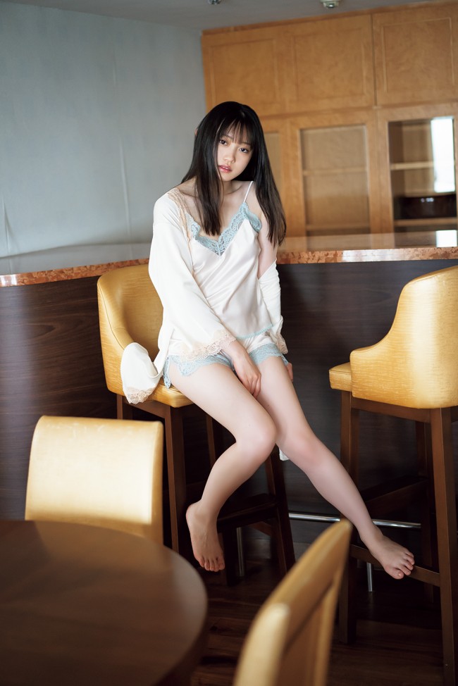 写真）つばきファクトリー・小野田紗栞、20歳記念1st写真集