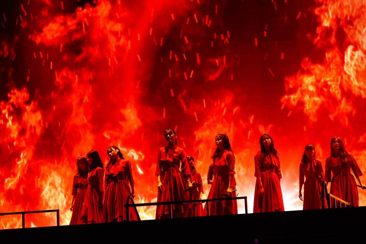 ＜ひなくり2021＞日向坂46、縦横無尽にファン“おひさま”の元へ　笑顔あふれるステージで魅了