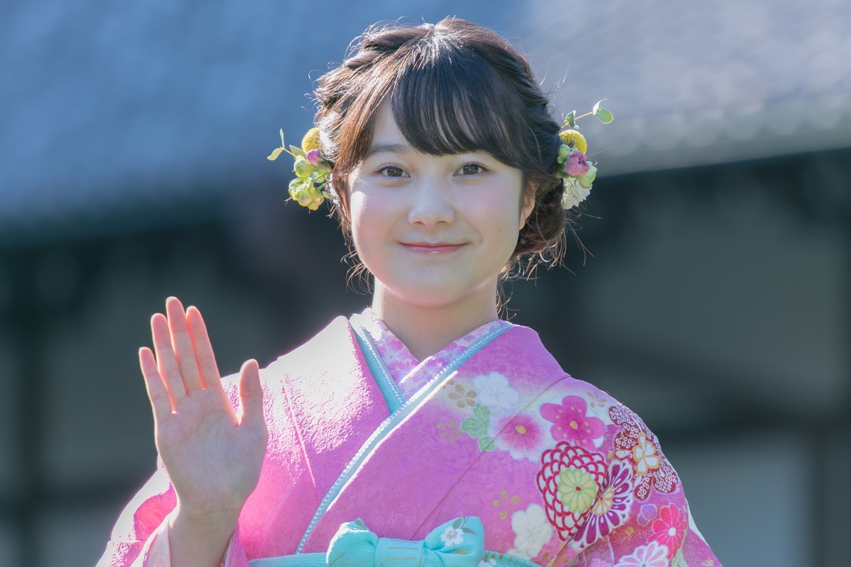 小芝風花、本田望結＆紗来の成長に驚き　オスカー女優9名が艶やかな晴れ着姿を披露