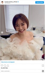「34歳になりましたーー！！」と純白ドレス姿を披露した倉科カナ　※「倉科カナ」インスタグラム